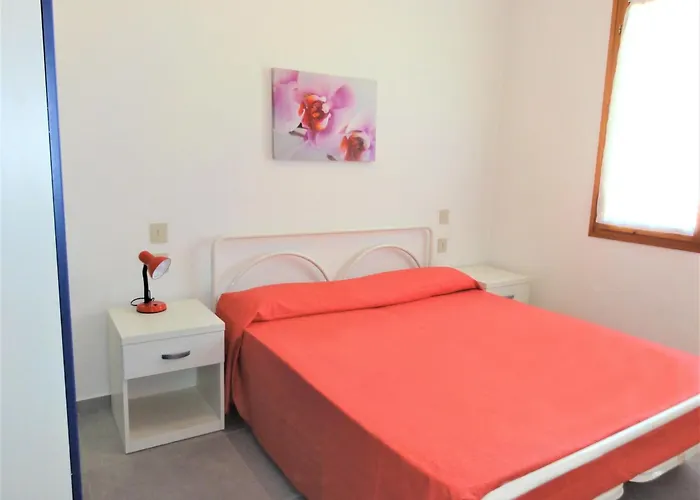 Bright Flat In A With Balcony *