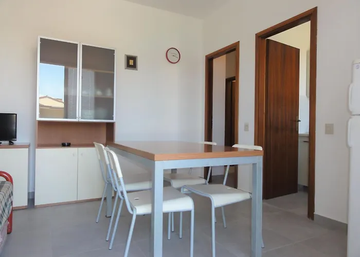 Bright Flat In A With Balcony Μπιμπιόνε