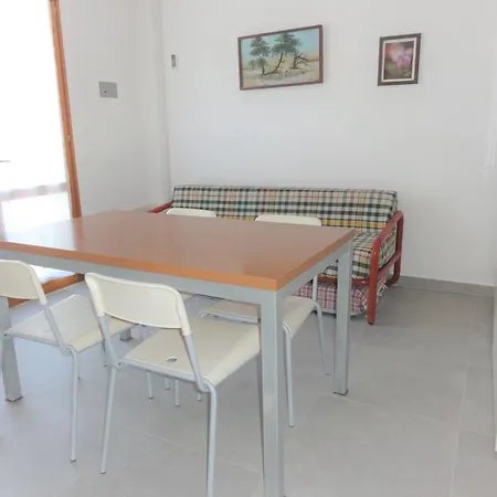 Apartment Bright Flat In A With Balcony *