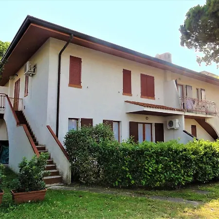 Lägenhet Bright Flat In A With Balcony Bibione