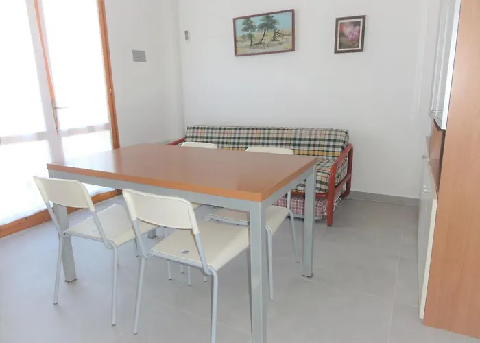 아파트 Bright Flat In A With Balcony *