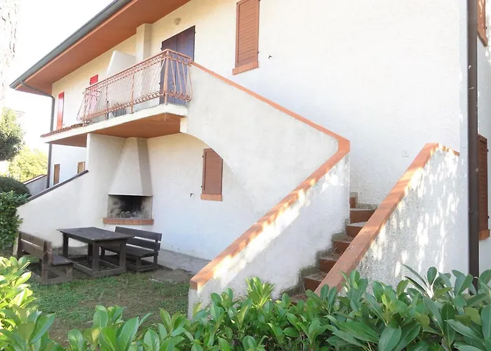 Bright Flat In A With Balcony Апартаменти