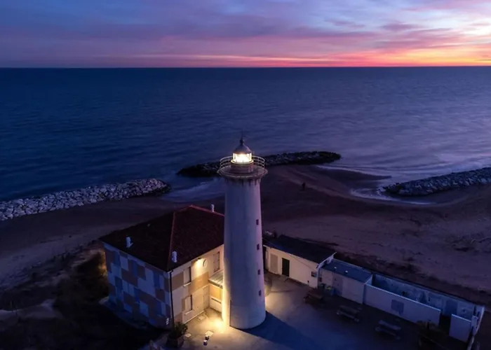 Bright Flat In A With Balcony *